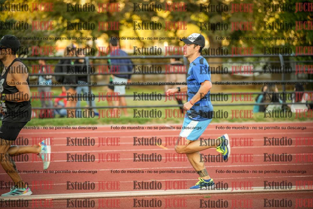 Fotos de los 3000 m llanos de varones