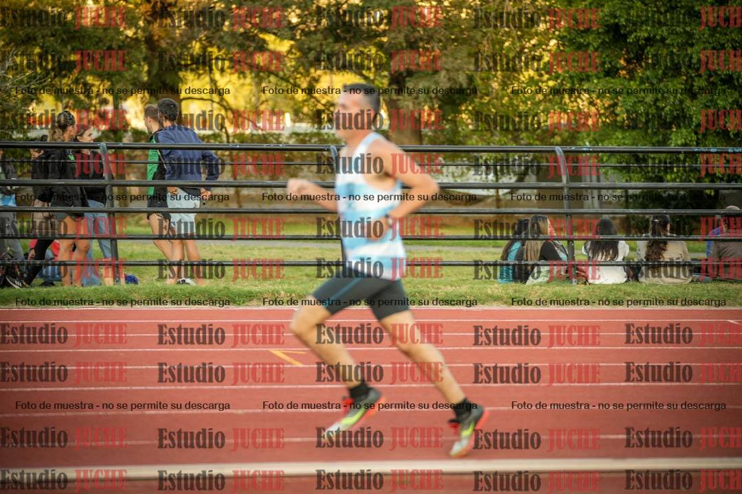 Fotos de los 3000 m llanos de varones