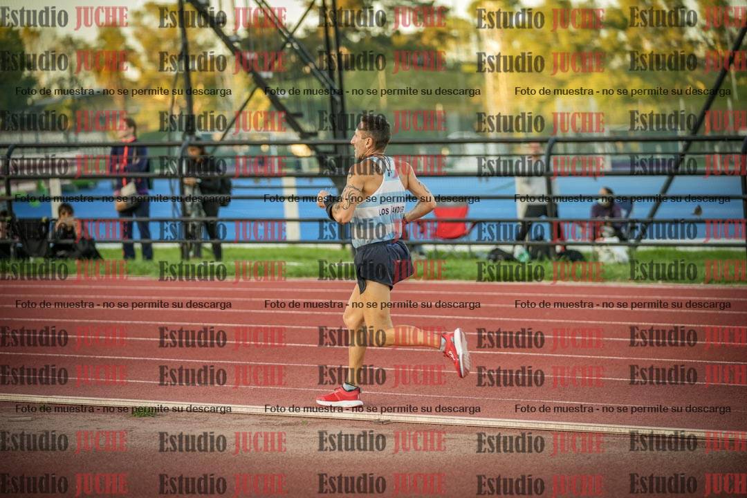 Fotos de los 3000 m llanos de varones