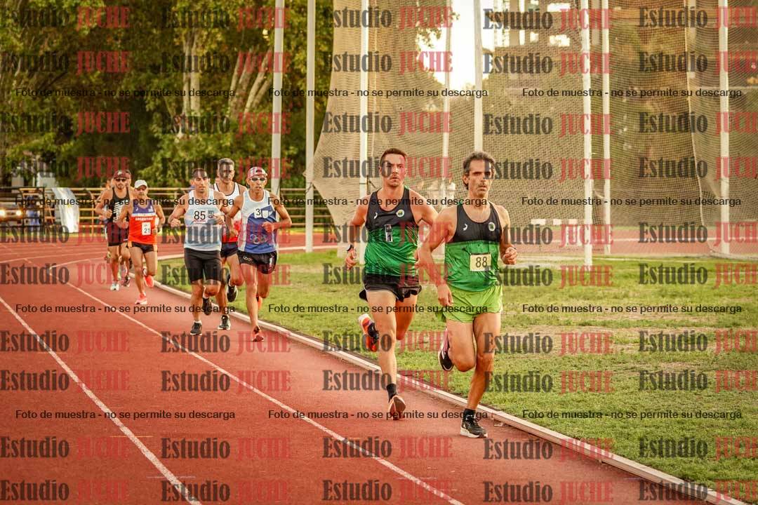 Fotos de los 3000 m llanos de varones