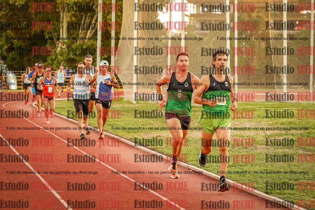 Fotos de los 3000 m llanos de varones