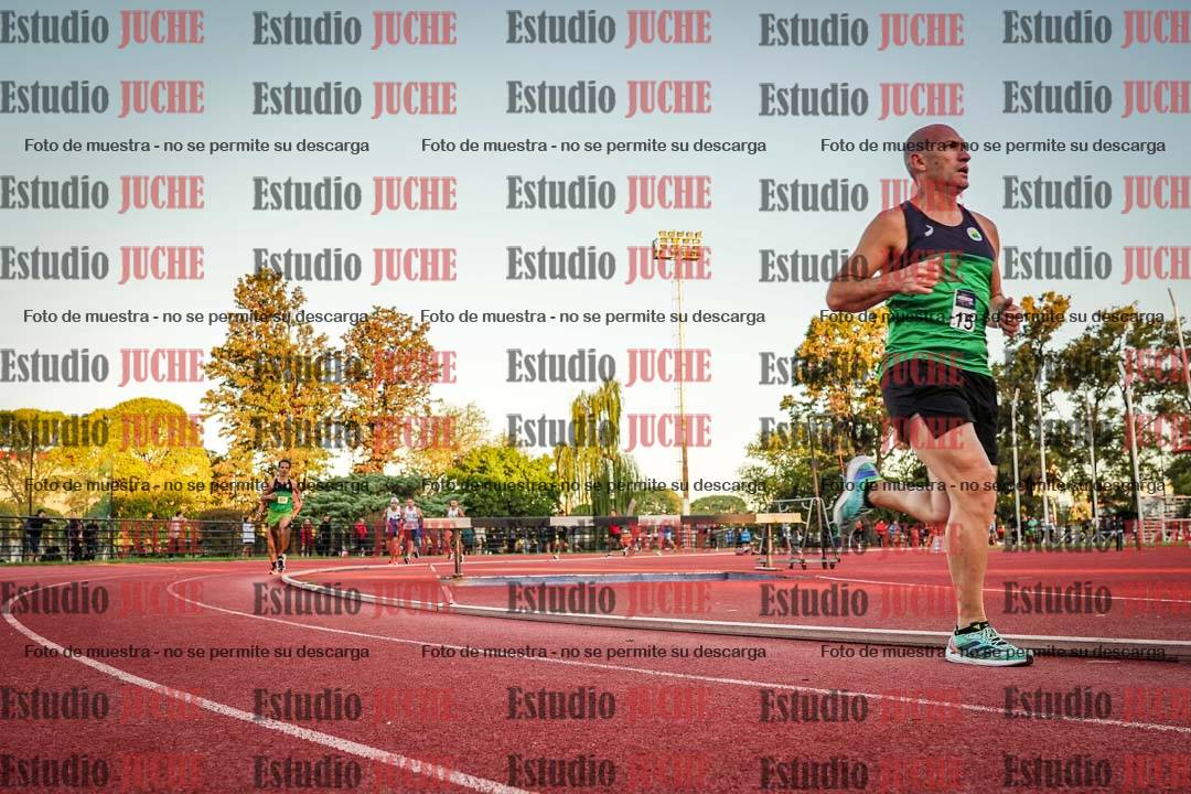Fotos de los 3000 m llanos de varones