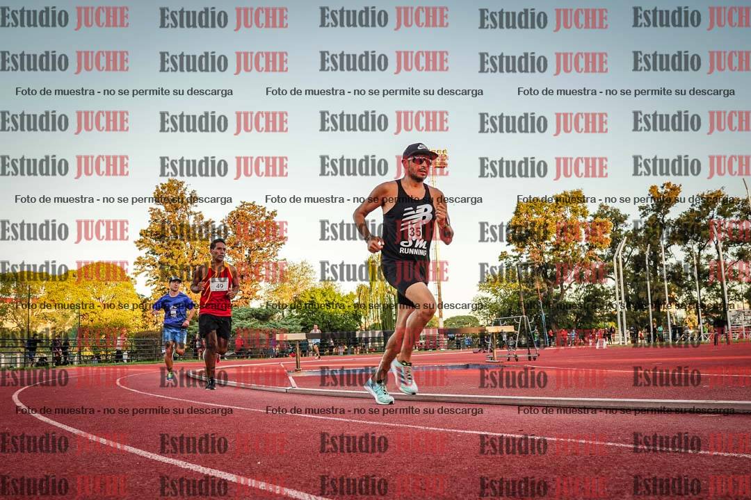 Fotos de los 3000 m llanos de varones