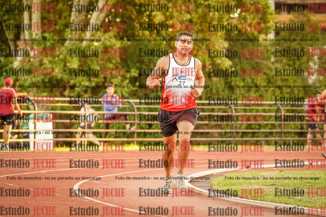 Fotos de los 3000 m llanos de varones