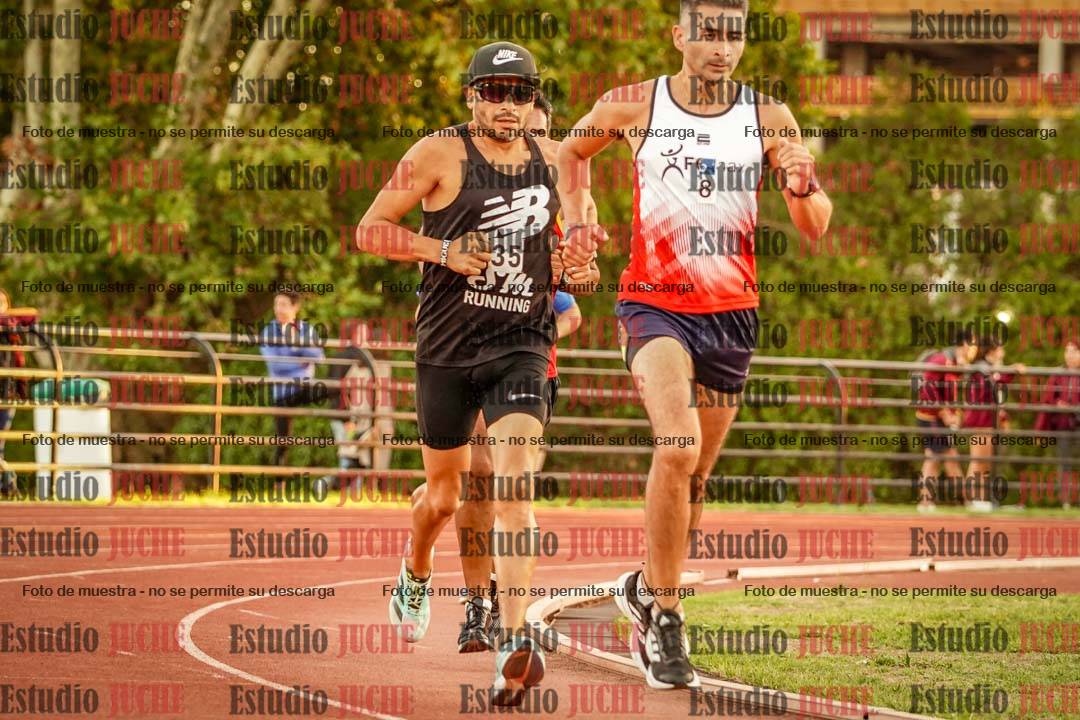 Fotos de los 3000 m llanos de varones