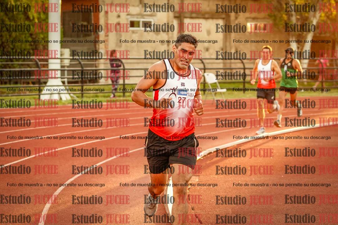 Fotos de los 3000 m llanos de varones
