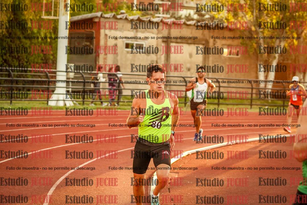 Fotos de los 3000 m llanos de varones