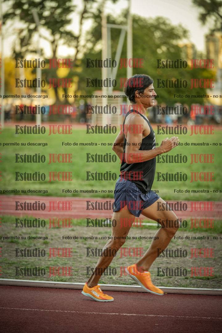 Fotos de los 3000 m llanos de varones