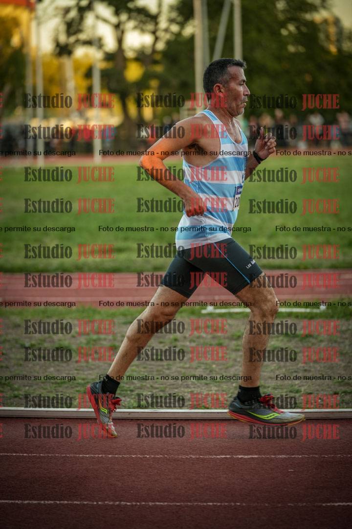 Fotos de los 3000 m llanos de varones