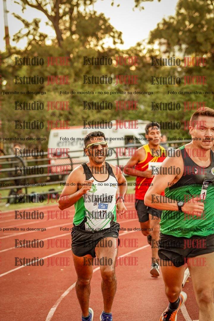 Fotos de los 3000 m llanos de varones