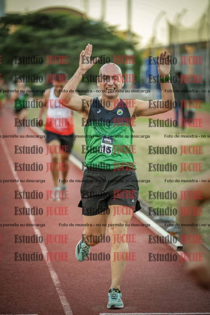 Fotos de los 3000 m llanos de varones