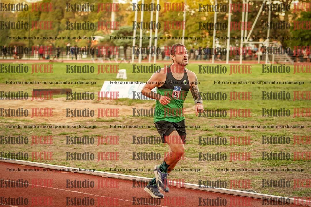 Fotos de los 3000 m llanos de varones