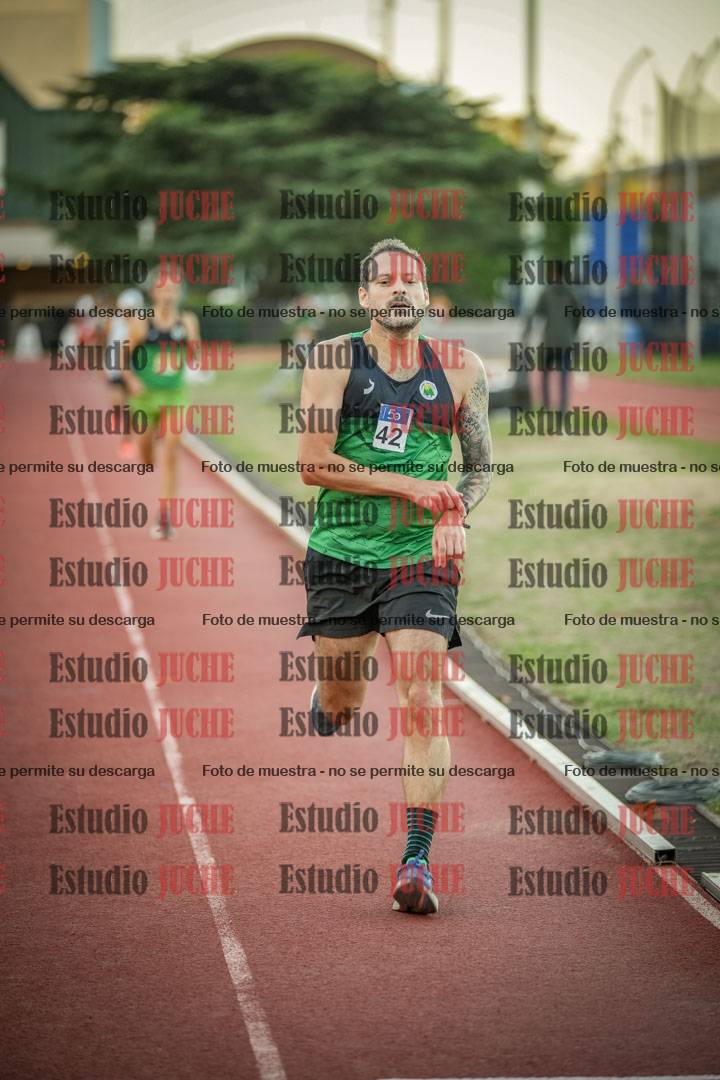 Fotos de los 3000 m llanos de varones