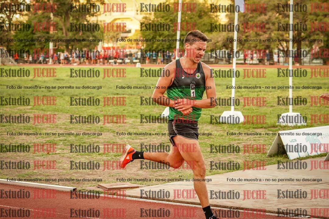 Fotos de los 3000 m llanos de varones