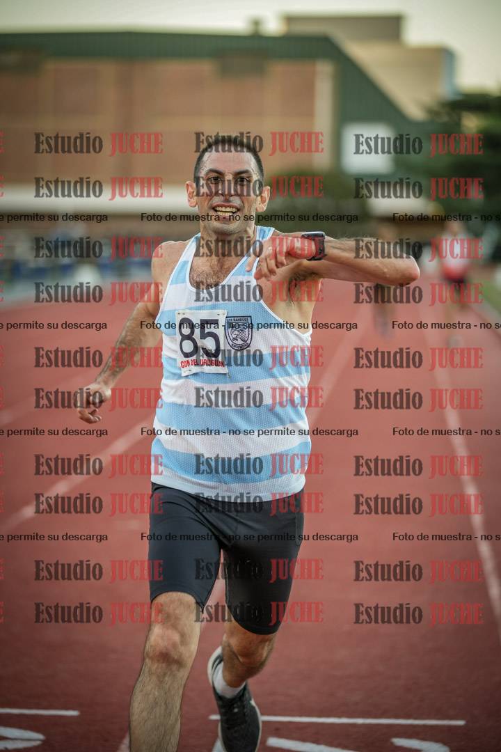 Fotos de los 3000 m llanos de varones