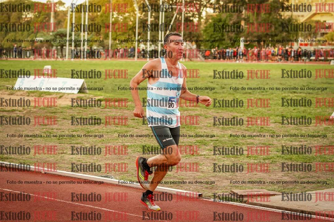 Fotos de los 3000 m llanos de varones