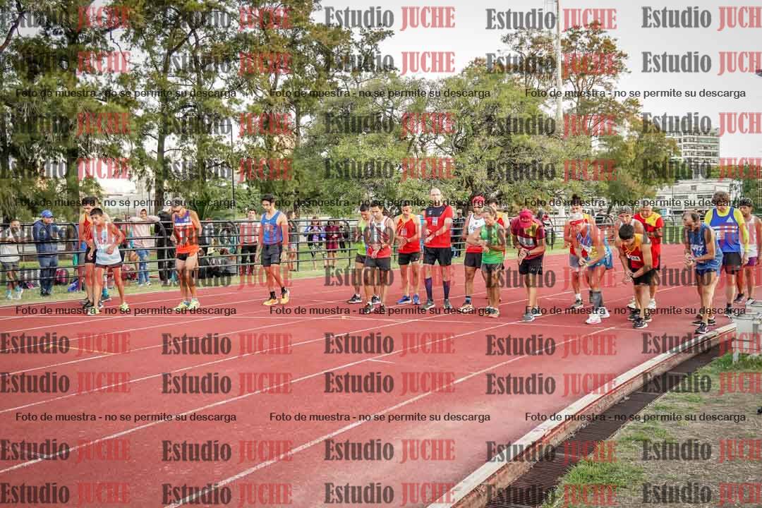 Fotos de los 3000 m llanos de varones
