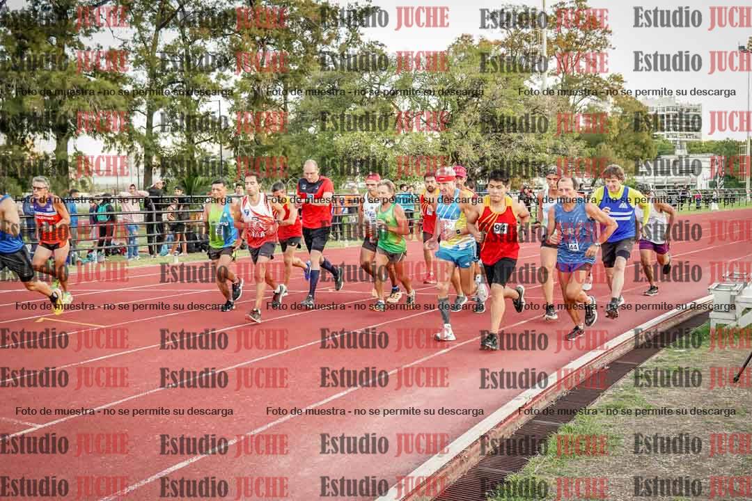 Fotos de los 3000 m llanos de varones
