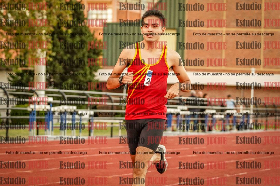 Fotos de los 3000 m llanos de varones