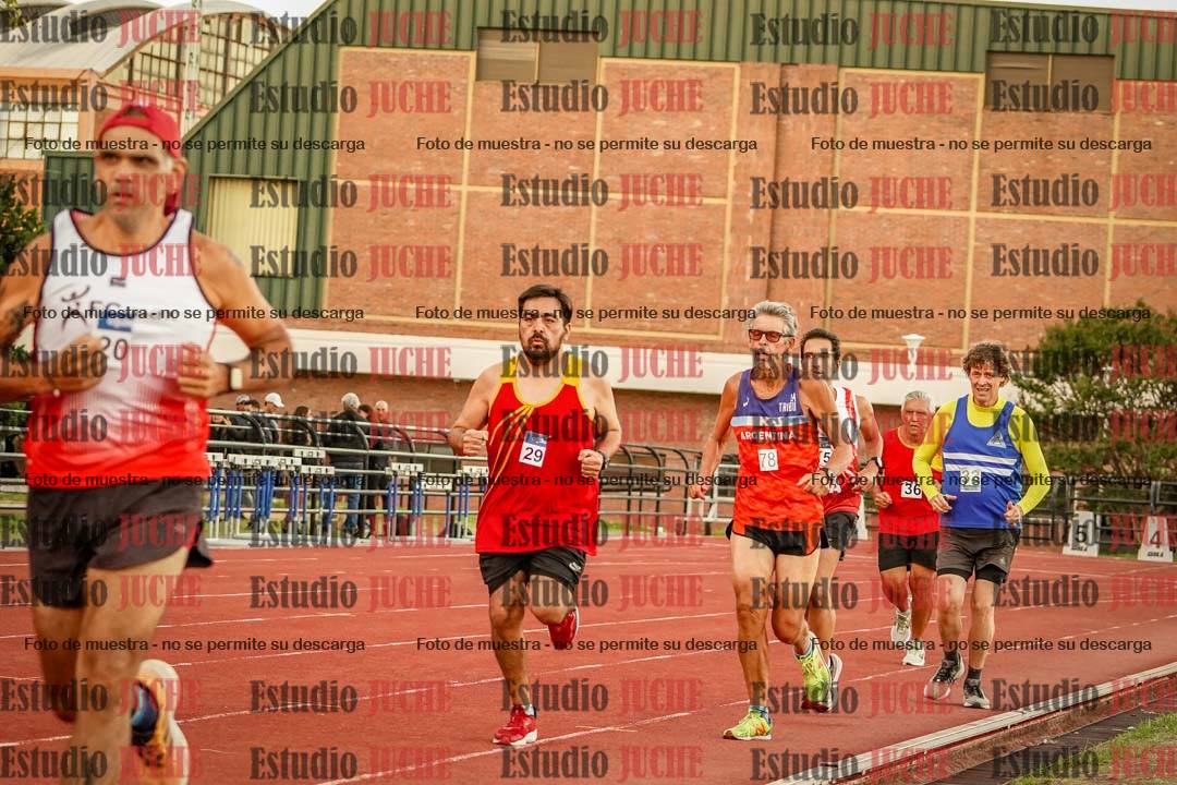 Fotos de los 3000 m llanos de varones