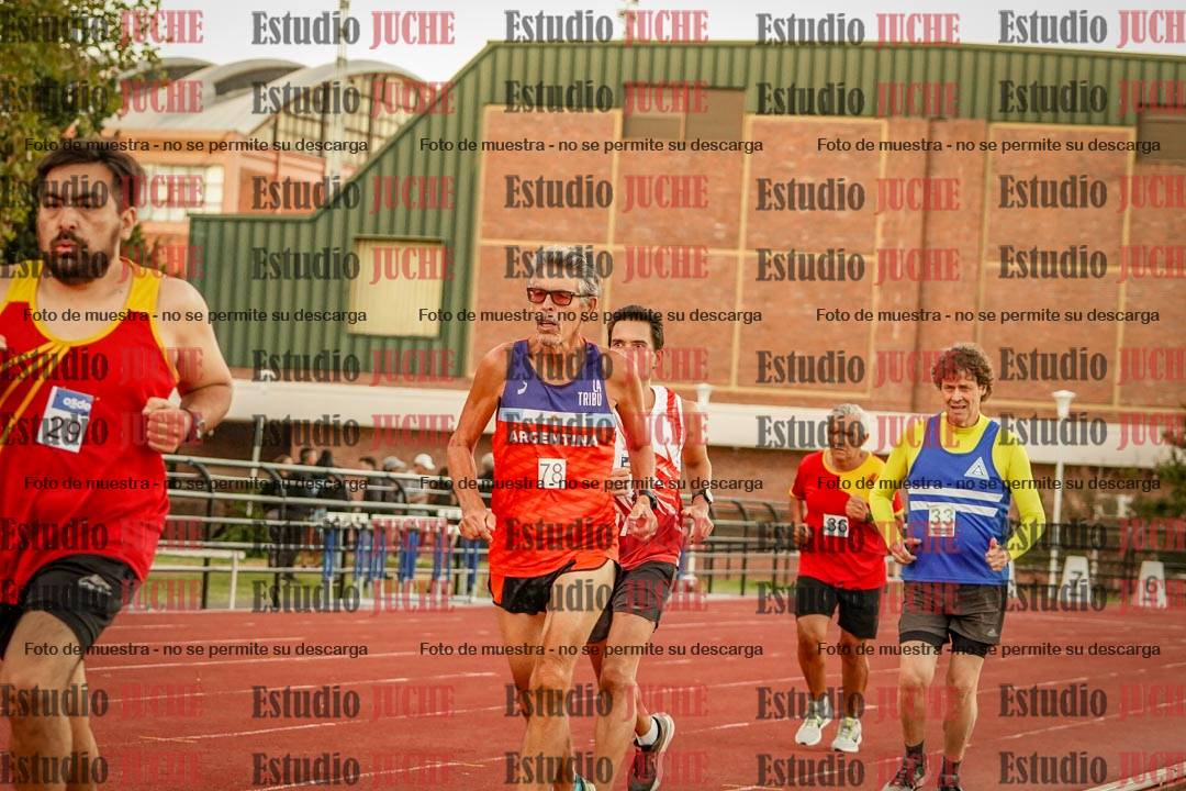 Fotos de los 3000 m llanos de varones