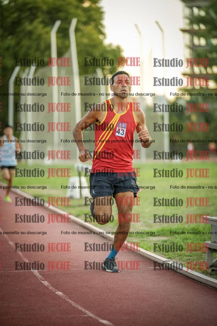 Fotos de los 3000 m llanos de varones
