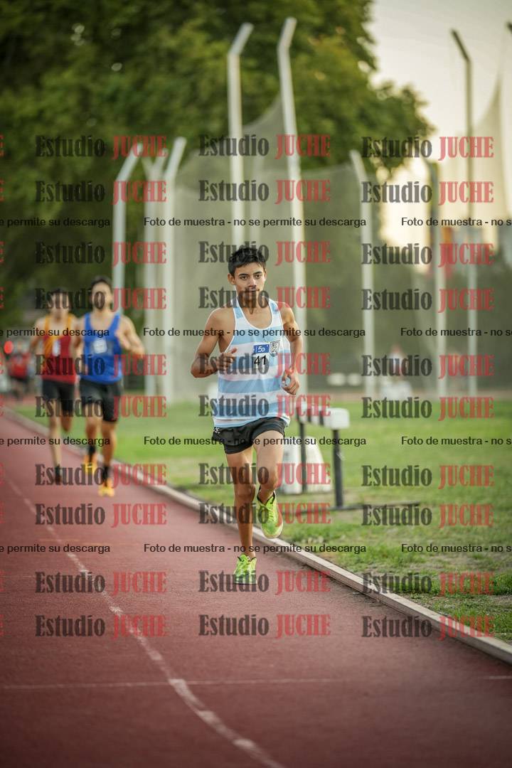 Fotos de los 3000 m llanos de varones