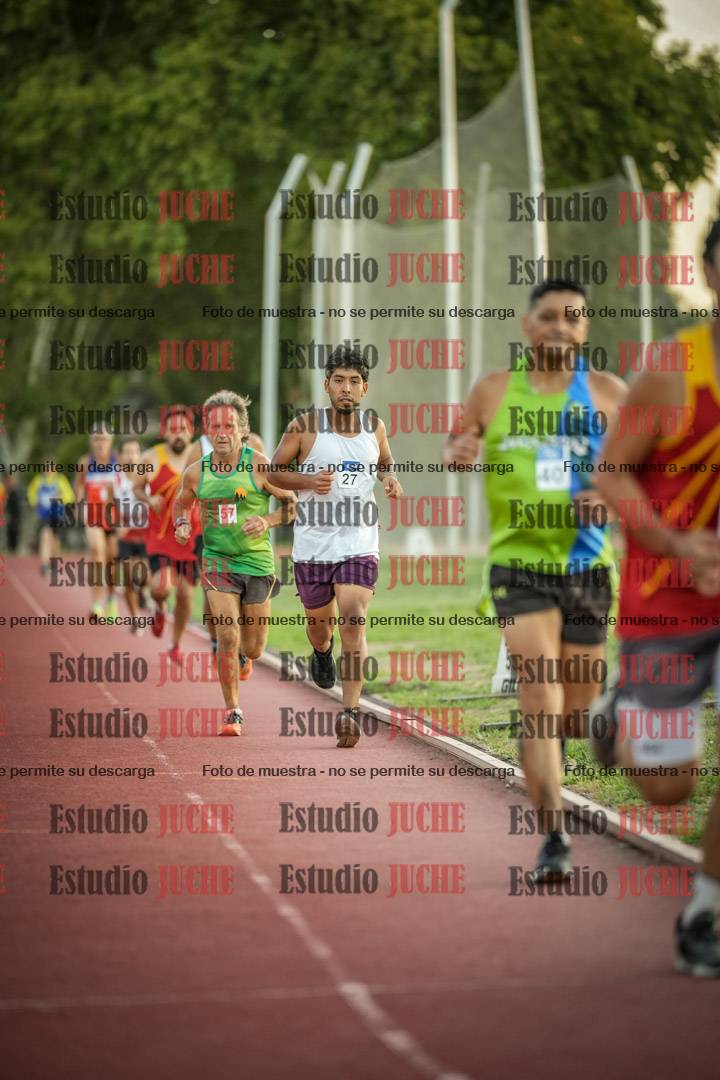 Fotos de los 3000 m llanos de varones