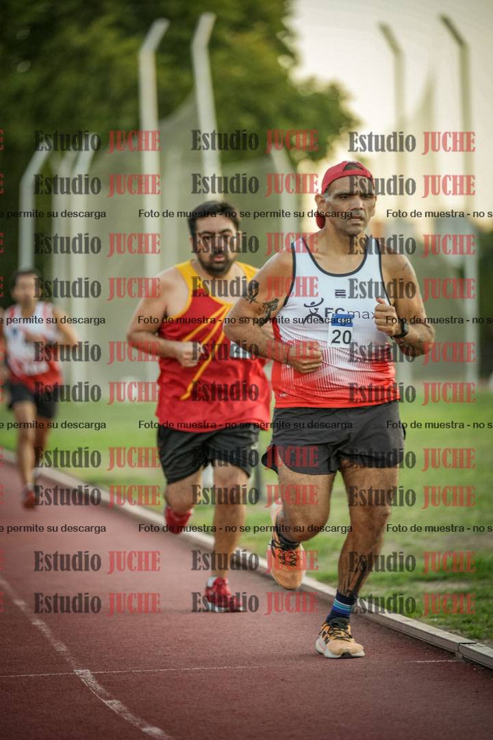 Fotos de los 3000 m llanos de varones