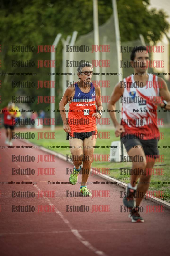Fotos de los 3000 m llanos de varones
