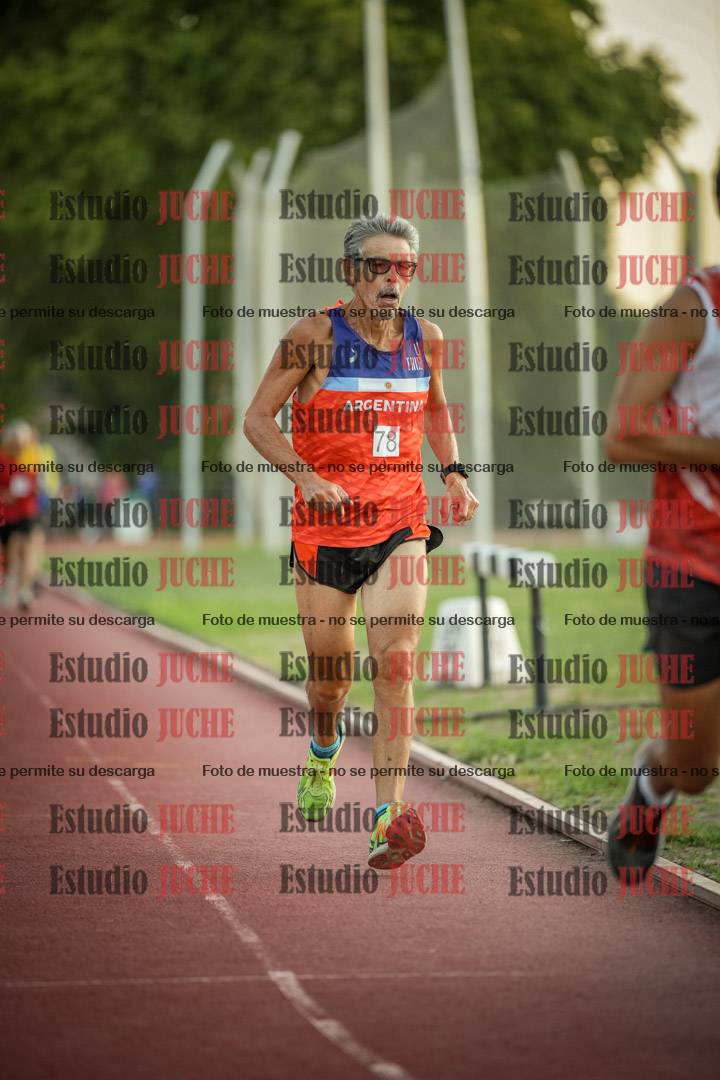 Fotos de los 3000 m llanos de varones