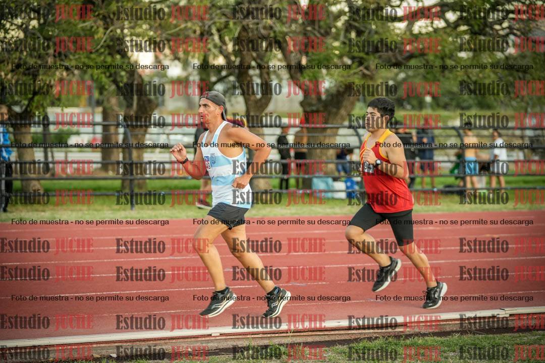Fotos de los 3000 m llanos de varones