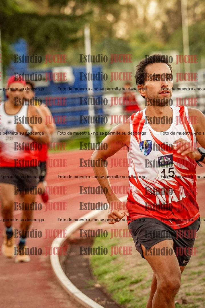 Fotos de los 3000 m llanos de varones