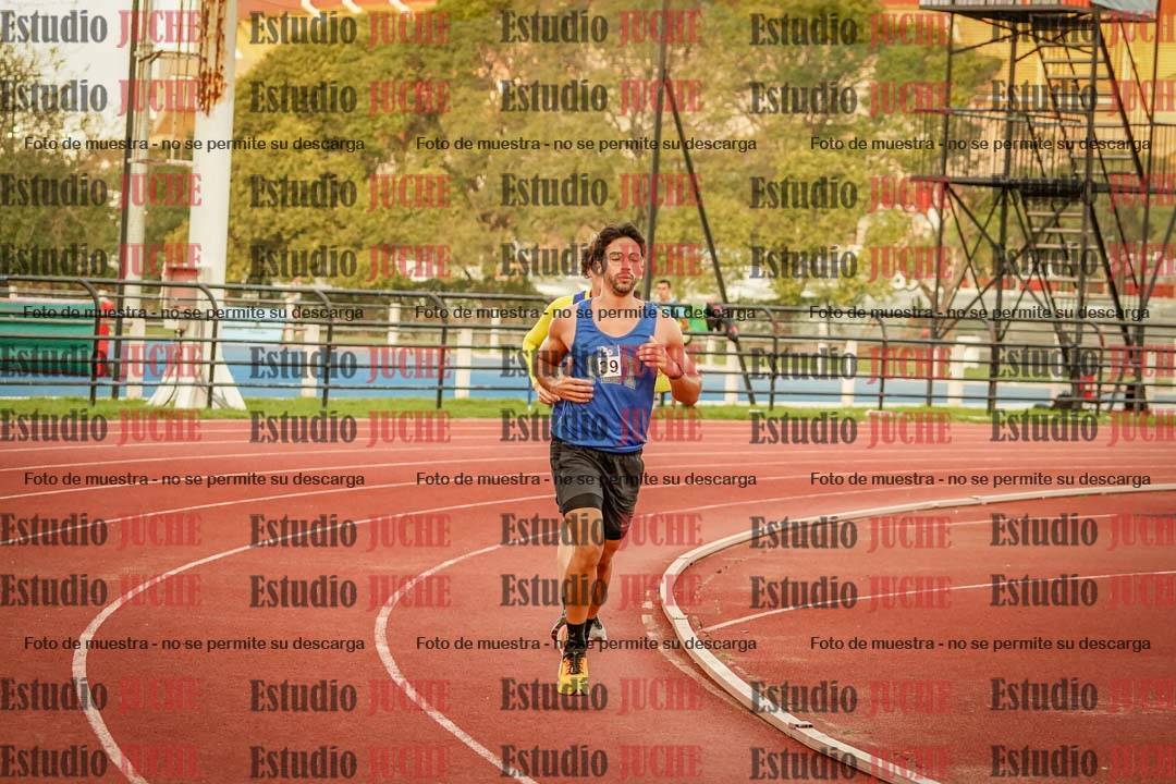 Fotos de los 3000 m llanos de varones