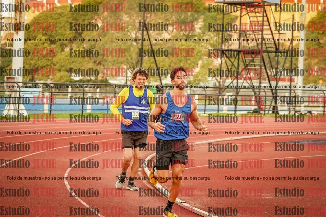 Fotos de los 3000 m llanos de varones