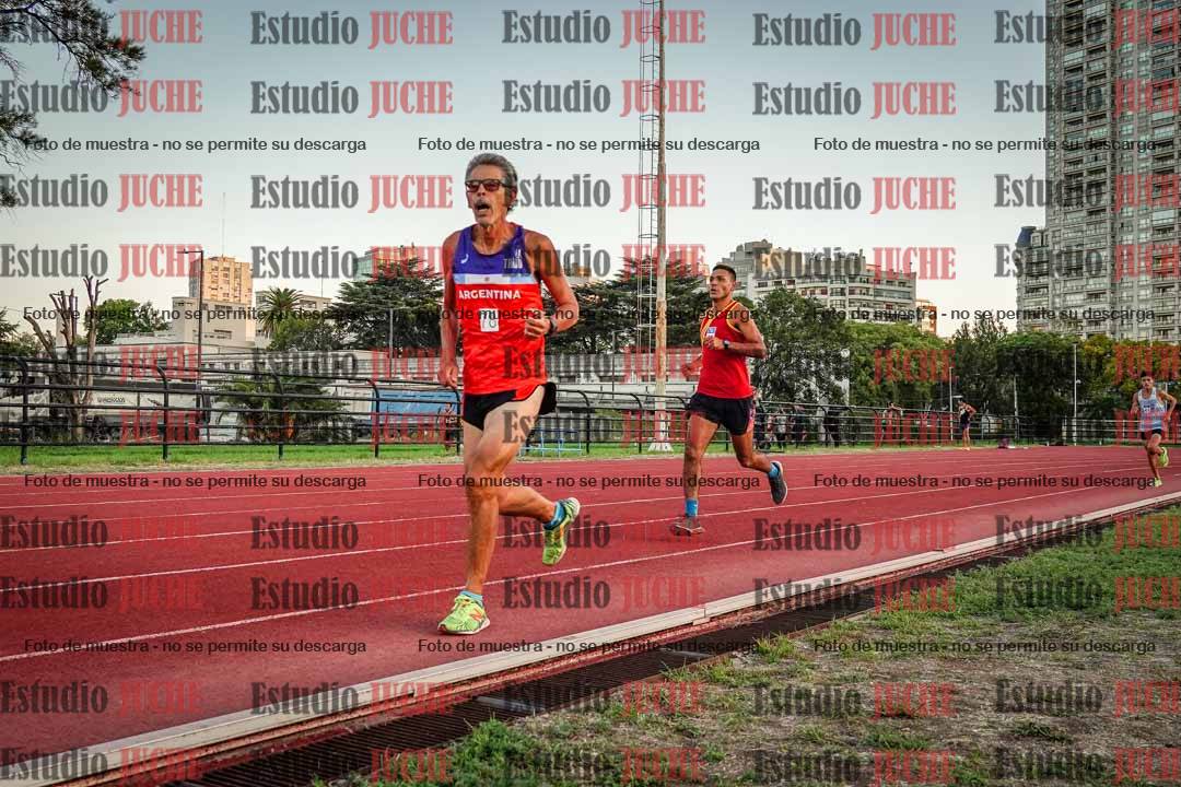 Fotos de los 3000 m llanos de varones