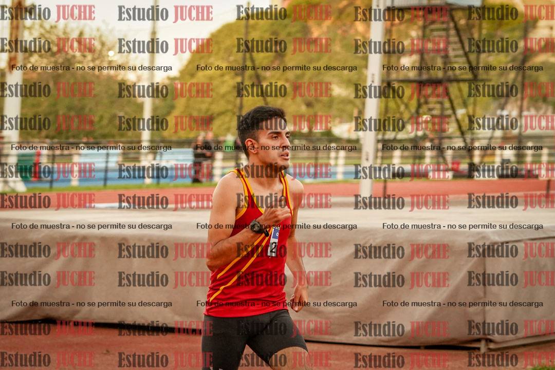 Fotos de los 3000 m llanos de varones