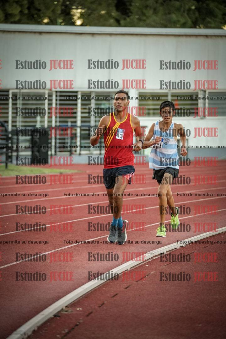 Fotos de los 3000 m llanos de varones