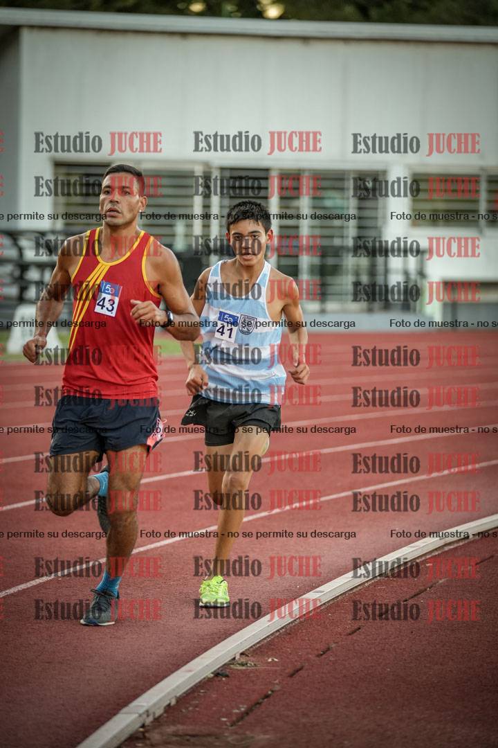 Fotos de los 3000 m llanos de varones