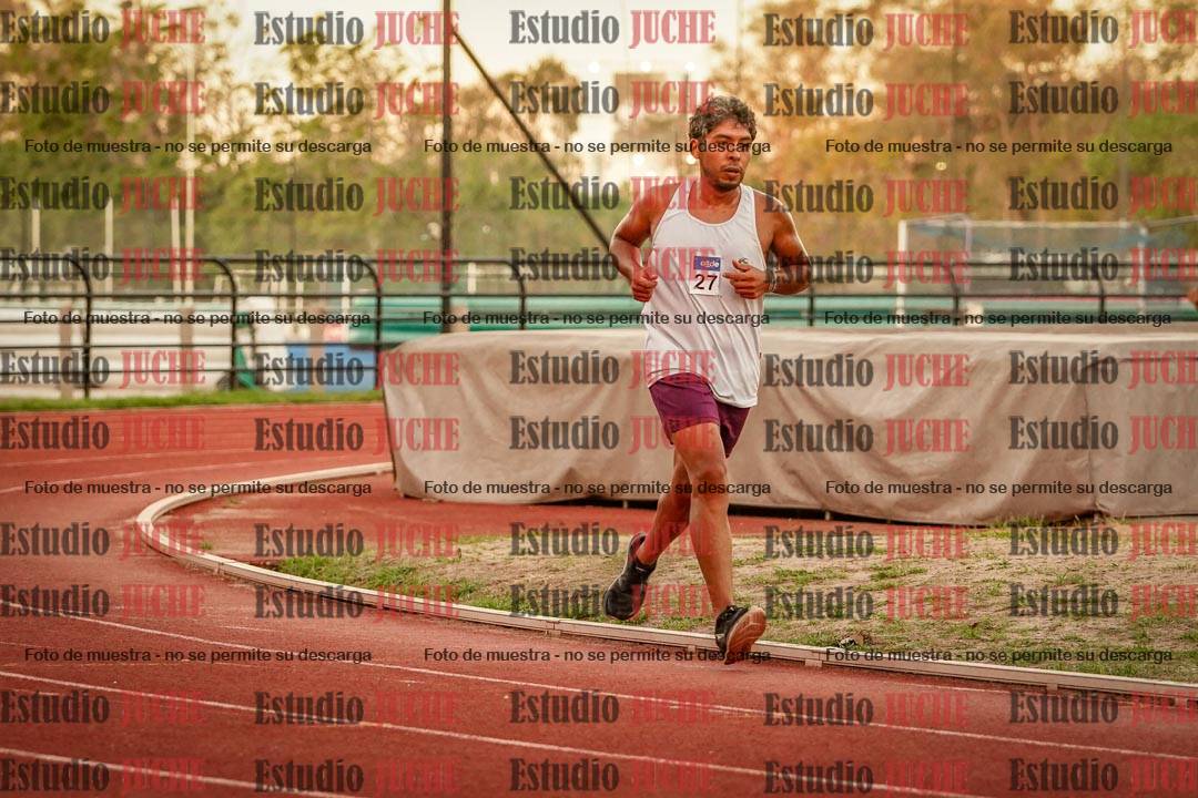 Fotos de los 3000 m llanos de varones