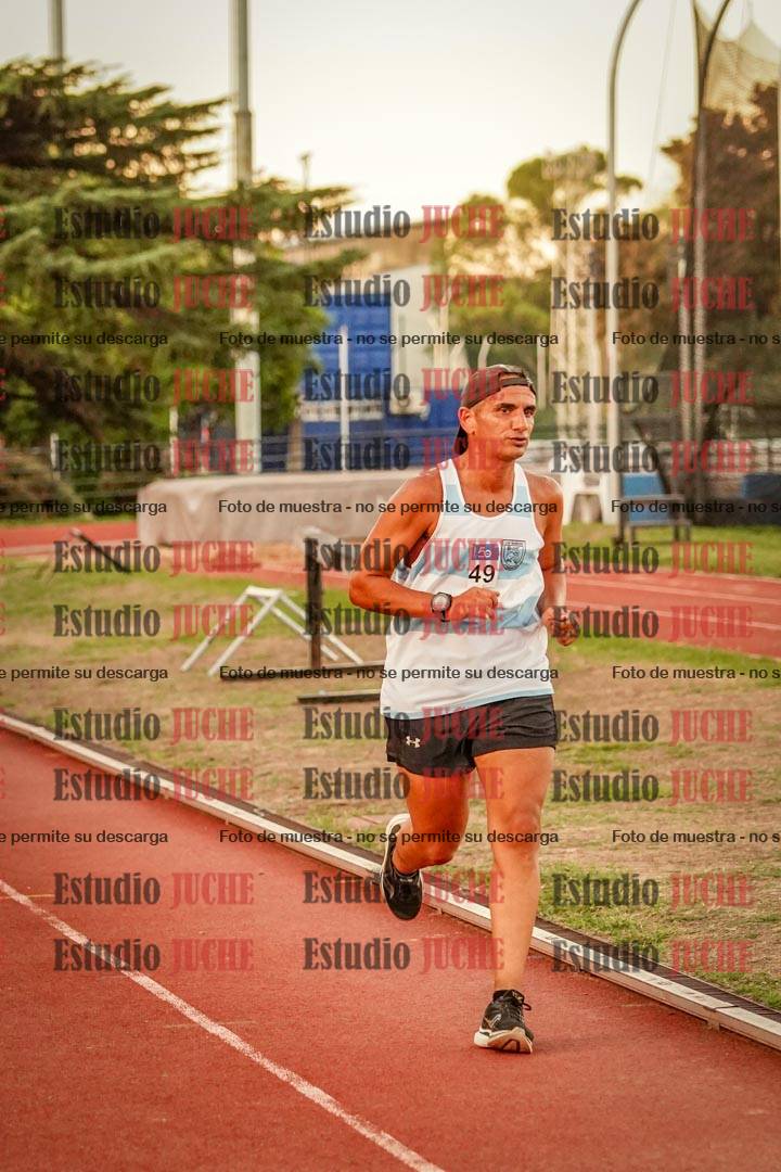 Fotos de los 3000 m llanos de varones