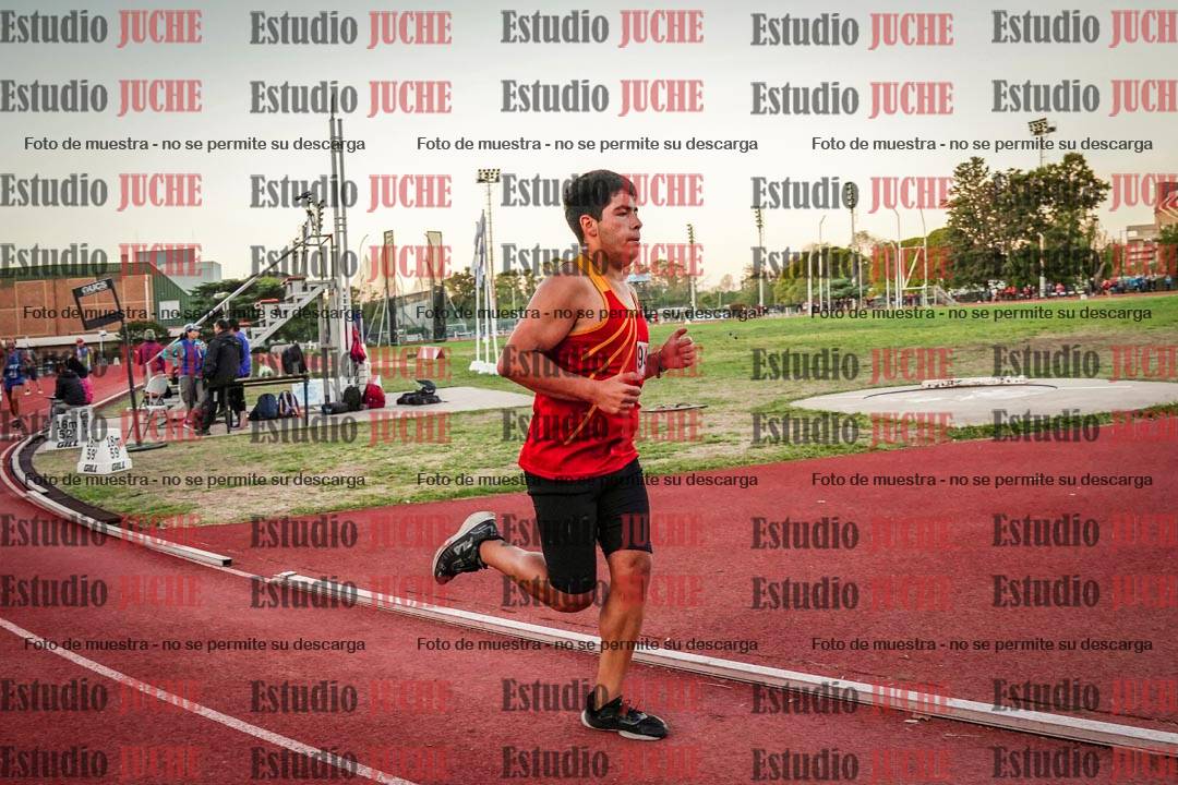 Fotos de los 3000 m llanos de varones