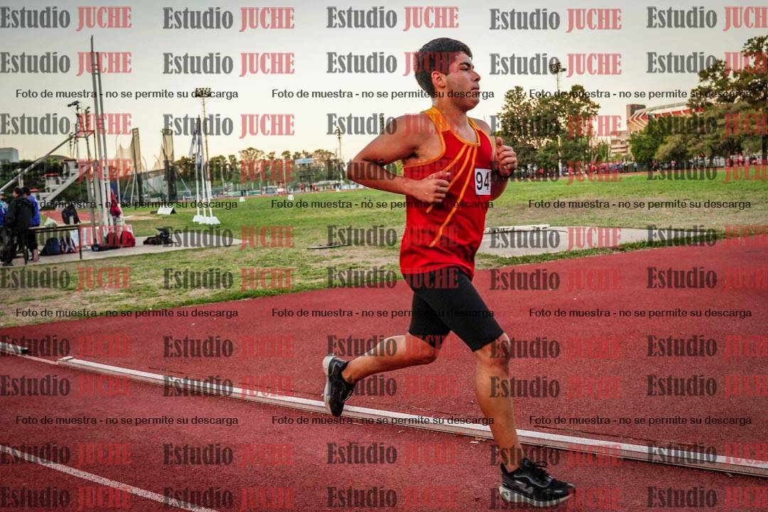 Fotos de los 3000 m llanos de varones
