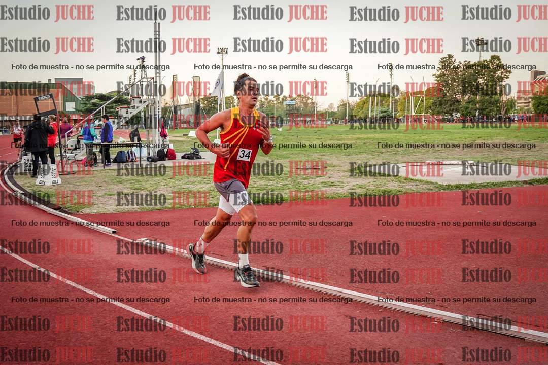 Fotos de los 3000 m llanos de varones