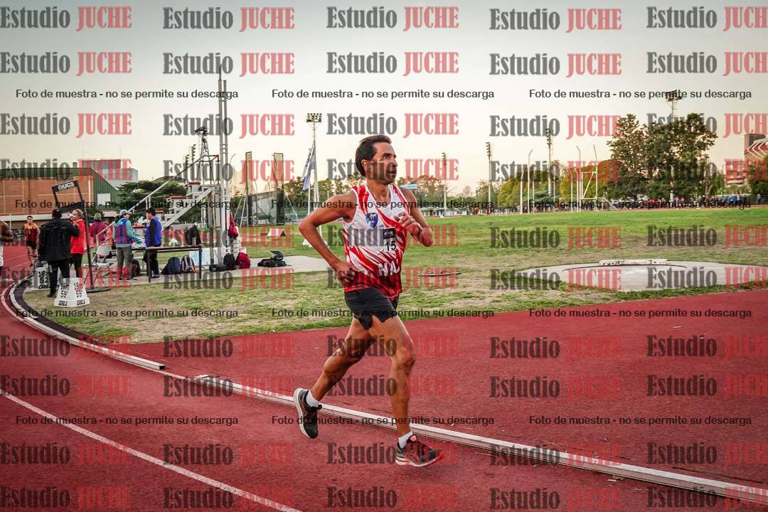 Fotos de los 3000 m llanos de varones