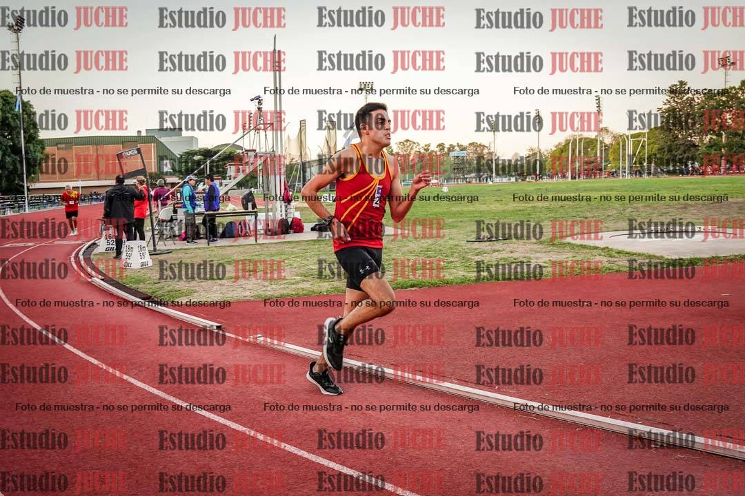 Fotos de los 3000 m llanos de varones