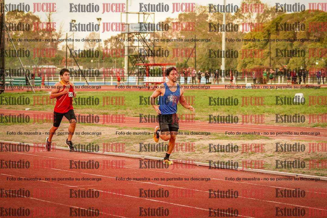 Fotos de los 3000 m llanos de varones