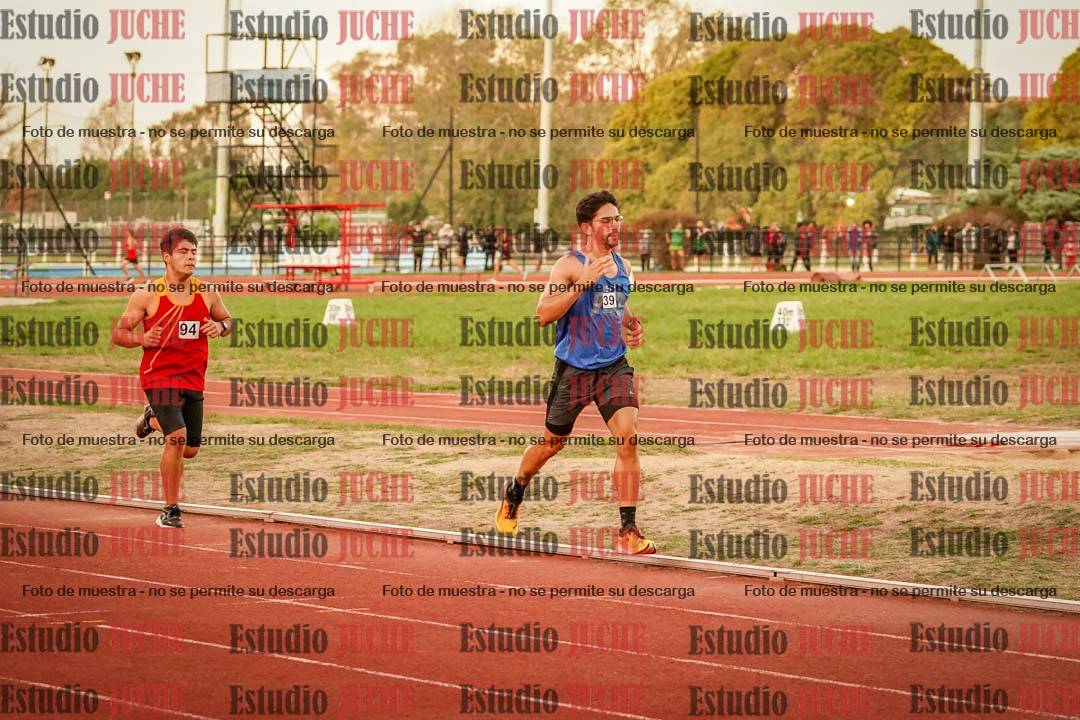 Fotos de los 3000 m llanos de varones