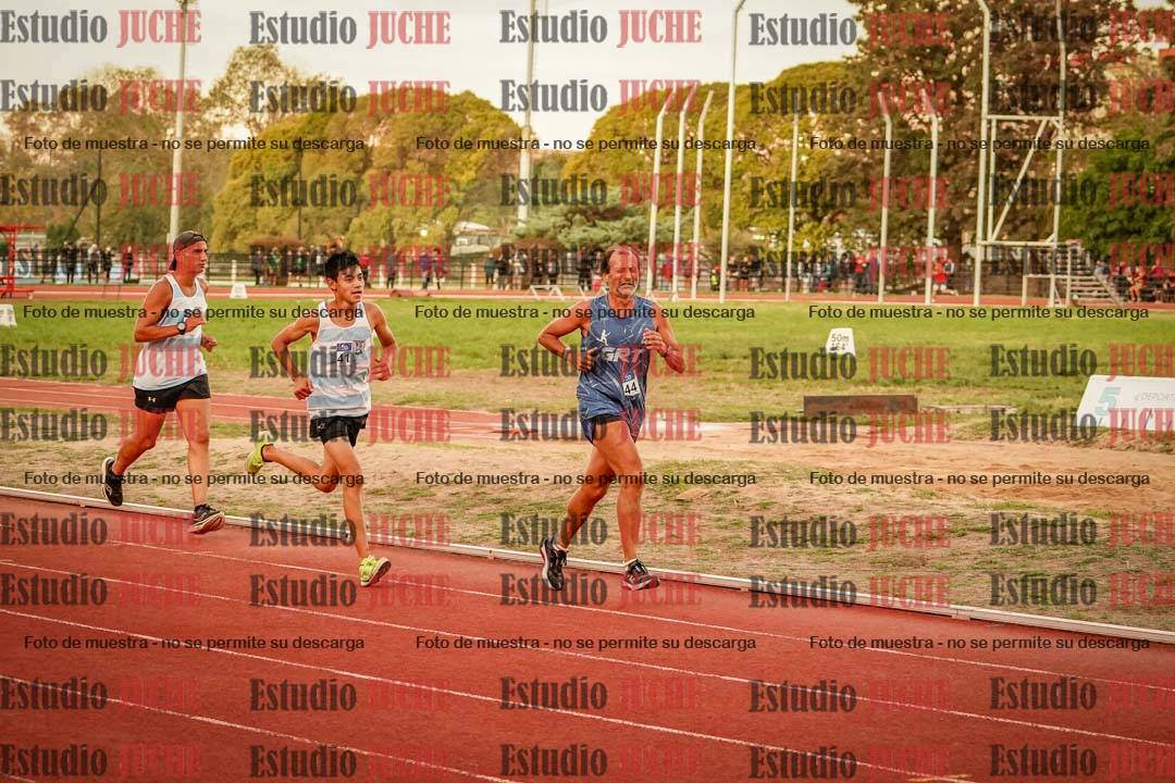 Fotos de los 3000 m llanos de varones