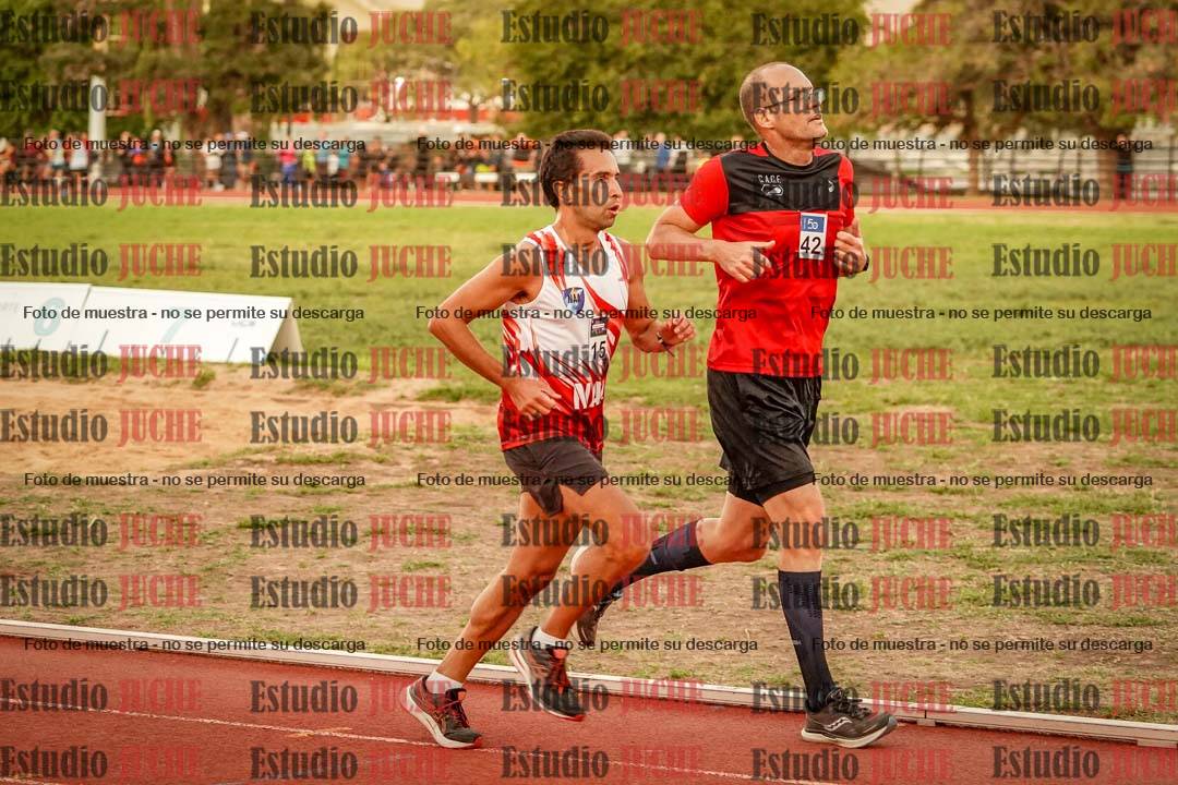 Fotos de los 3000 m llanos de varones